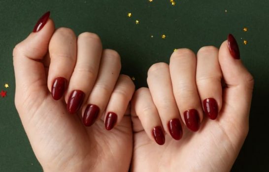 ベリーレッドネイル