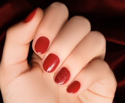 ベリーレッドネイル