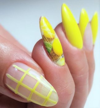 チェックネイル