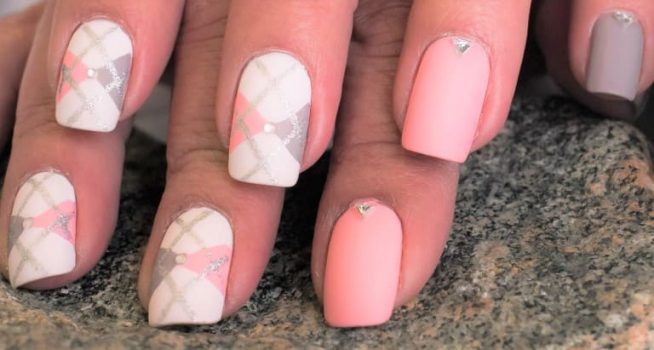 チェックネイル