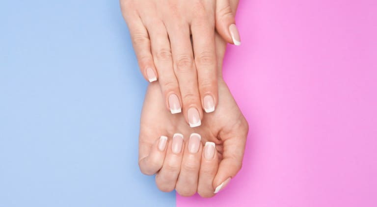 爪が割れやすい原因と対策！症状別のトラブルを防ぐ対処法まとめ