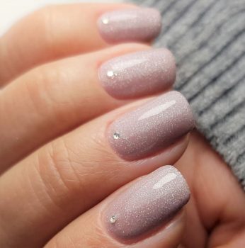 くすみカラーネイルデザイン