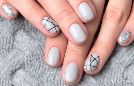 くすみカラーネイルデザイン 