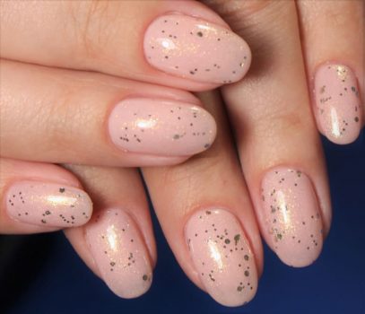 ベージュネイルデザイン