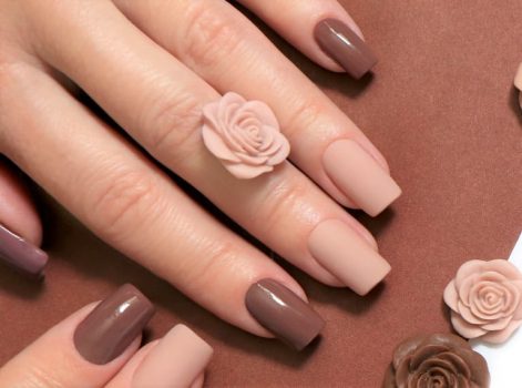 ベージュネイルデザイン