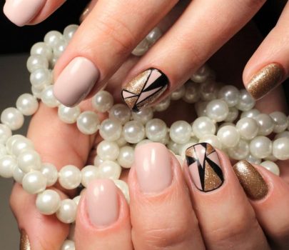 ベージュネイルデザイン