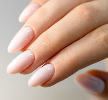 ベージュネイルデザイン