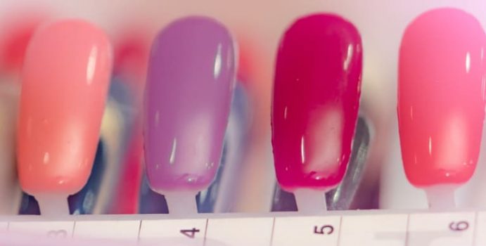 ジェルネイルを使ったネイルチップの作り方