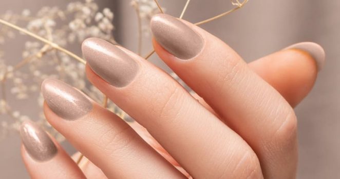 ベージュネイルデザイン