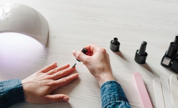 ェルネイルのジェルが筆やボトル内で固まる原因と対処法