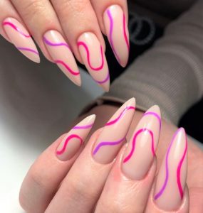 ラインテープネイル