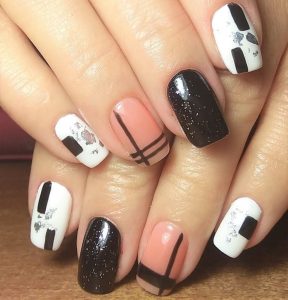 ラインテープネイル