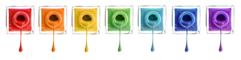 運気アップのネイルカラー紹介