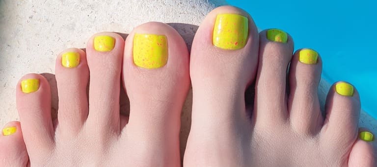 フットネイルデザイン 