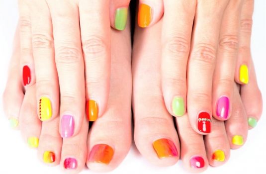 フットネイルデザイン 