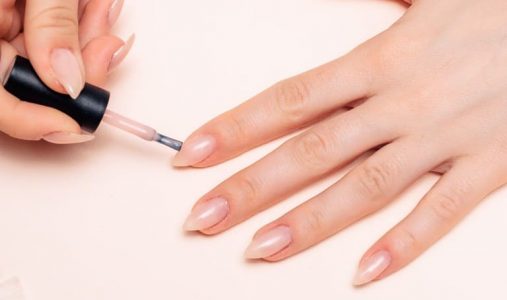 ジェルネイルのツヤがなくなる原因と対処法