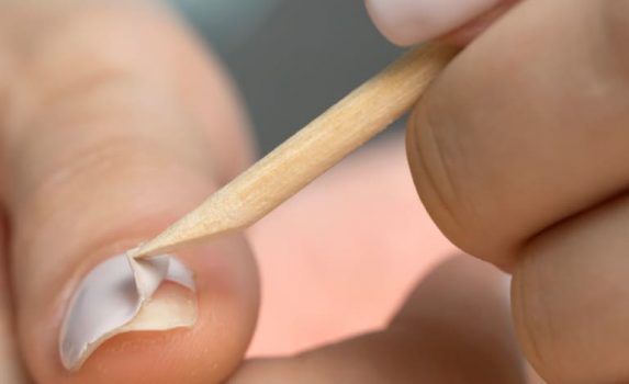 ジェルネイルのオフのやり方！必要な道具と落とす際の注意点まとめ