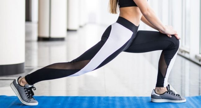 膝つきストレッチ