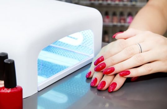 ジェルネイルで爪が傷む原因と対処方法