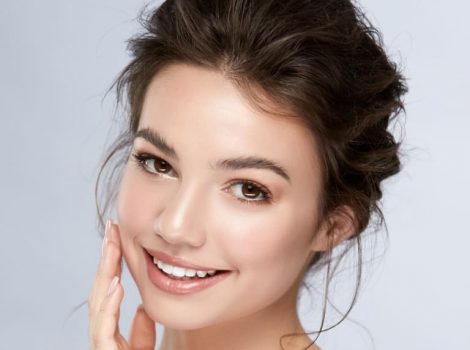 頬骨を目立たなくする簡単メイク方法！