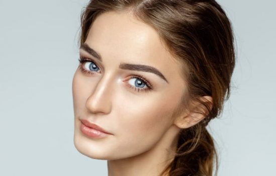 頬骨を目立たなくする簡単メイク方法！