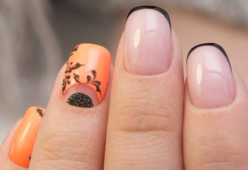 細フレンチネイルデザイン