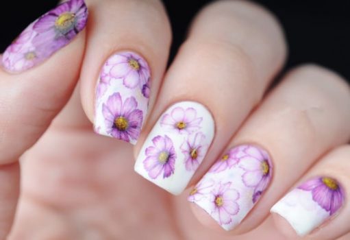 ボタニカルネイル