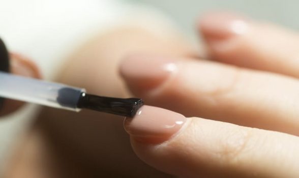 ジェルネイルが剥がれたときの応急処置方法