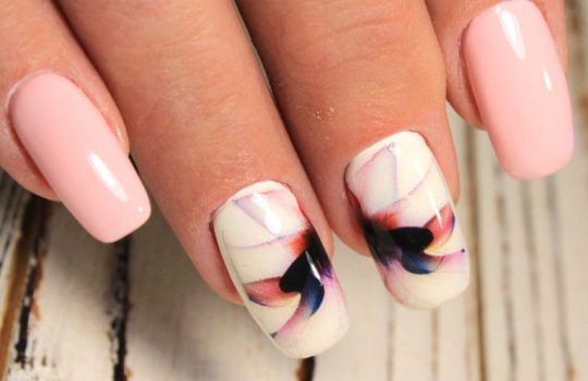 ボタニカルネイル