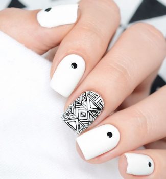幾何学ネイル