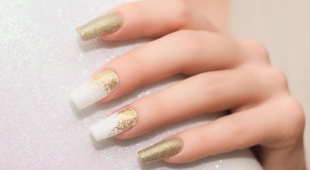 ジェルネイルが伸びたときの対処方法