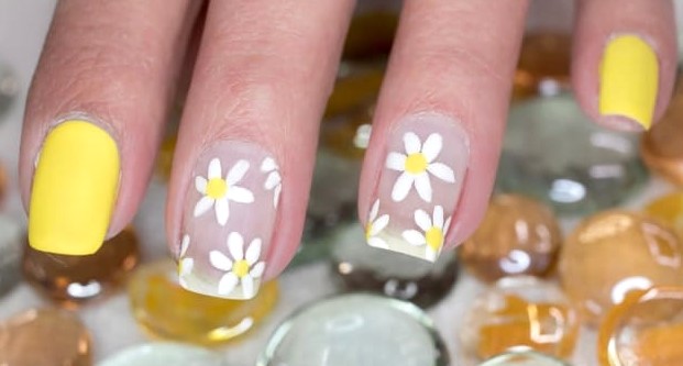 フラワーネイル