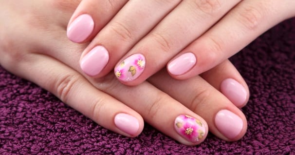 フラワーネイル