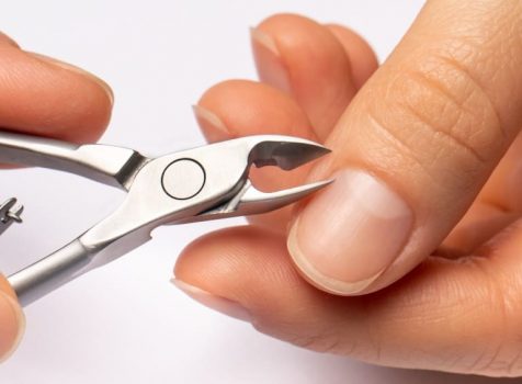 セルフジェルネイルが割れる原因と対策