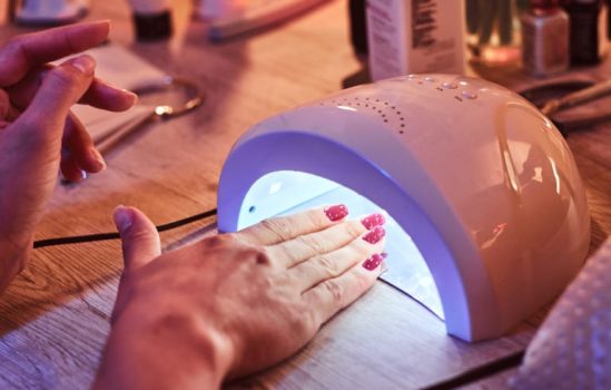 セルフジェルネイルが割れる原因と対策