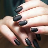 モノトーンネイル