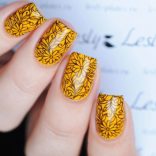 ボタニカルネイル