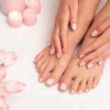 ペディキュアとジェルネイル