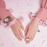 手の血管を消すマッサージ