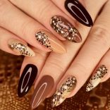 ブラウンネイル