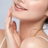 二重あごの原因と対策！姿勢の悪さや表情筋の衰え改善ですっきりフェイスラインへ