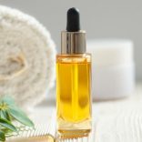 植物性美容オイルのスキンケアのすすめ｜肌が乾燥する原因を知って優しくケアしましょう！