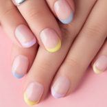 セルフのフレンチネイルのやり方