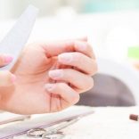 ジェルネイルのオフのやり方！必要な道具と落とす際の注意点まとめ