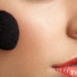 頬骨を目立たなくする簡単メイク方法！