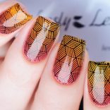 幾何学ネイル